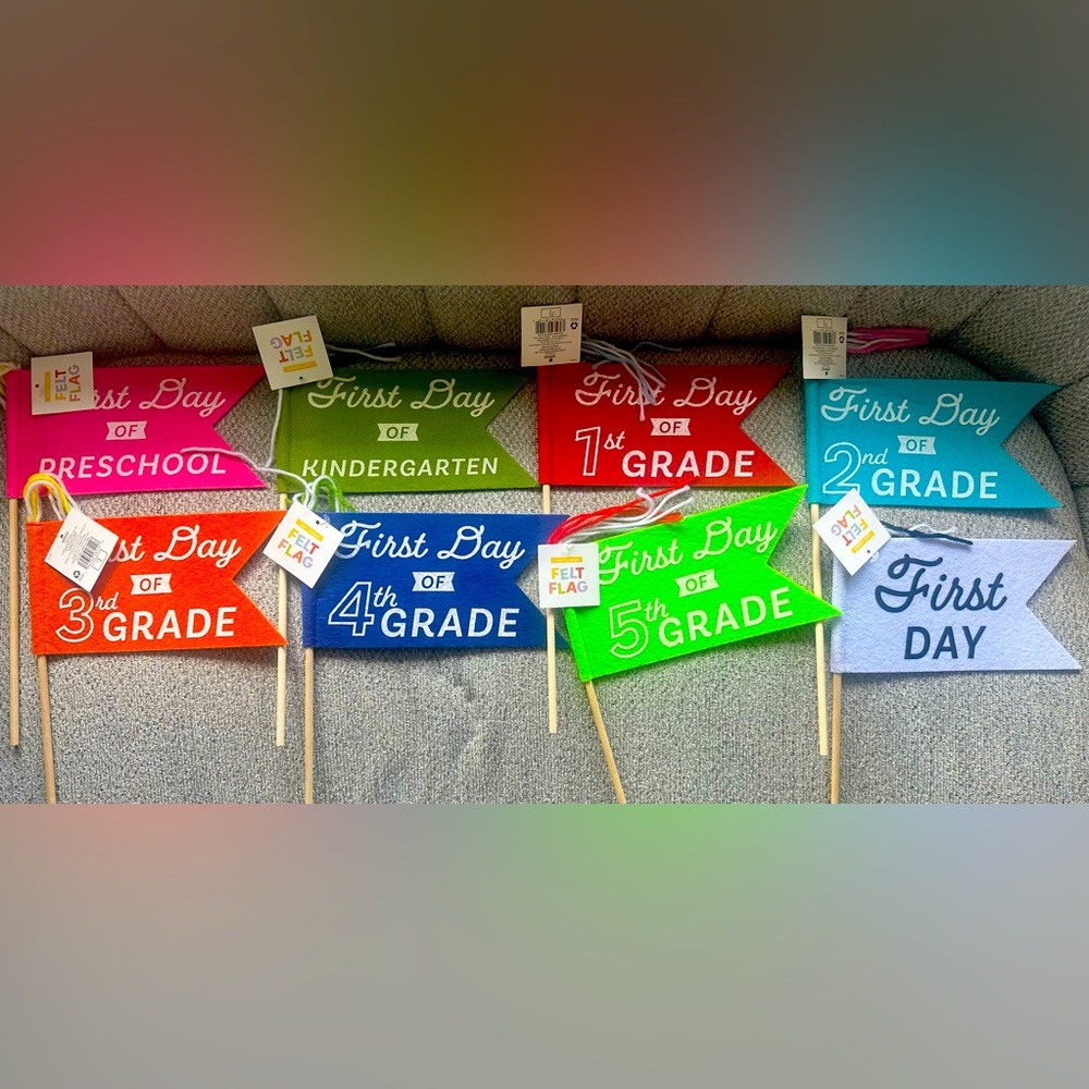 Target bullseye felt flag. First day/Last day (set of 8)